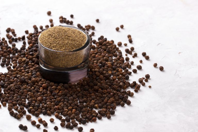 The Amazing Health Benefits of Black Pepper