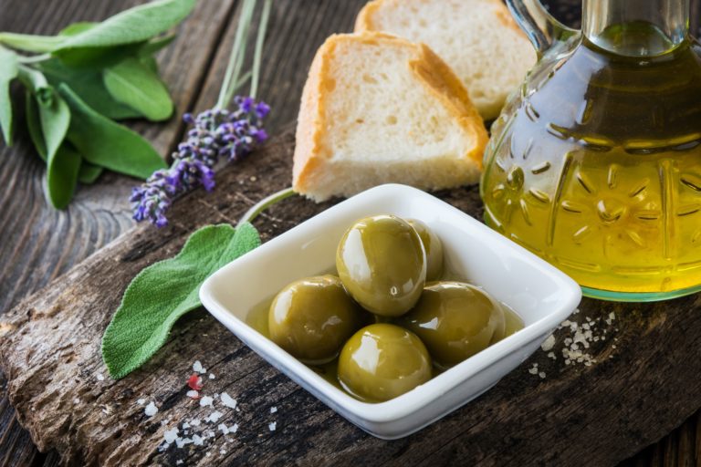 3 Incredible Health Benefits of Olive Oil