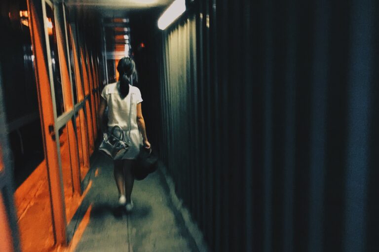 How to Work Night Shifts and Stay Healthy How to Work Night Shifts and Stay Healthy