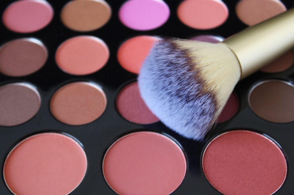 Full frame blush palette with brush